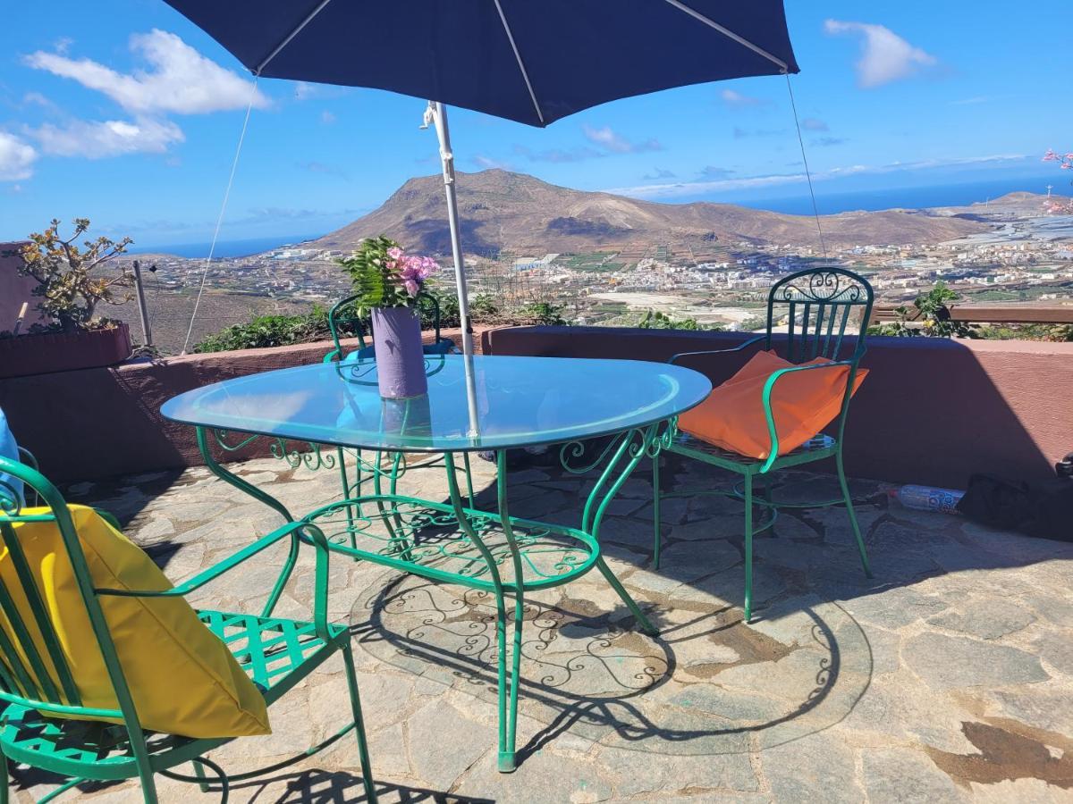 Santa Maria de Guia de Gran Canaria Tonono'S Village מראה חיצוני תמונה